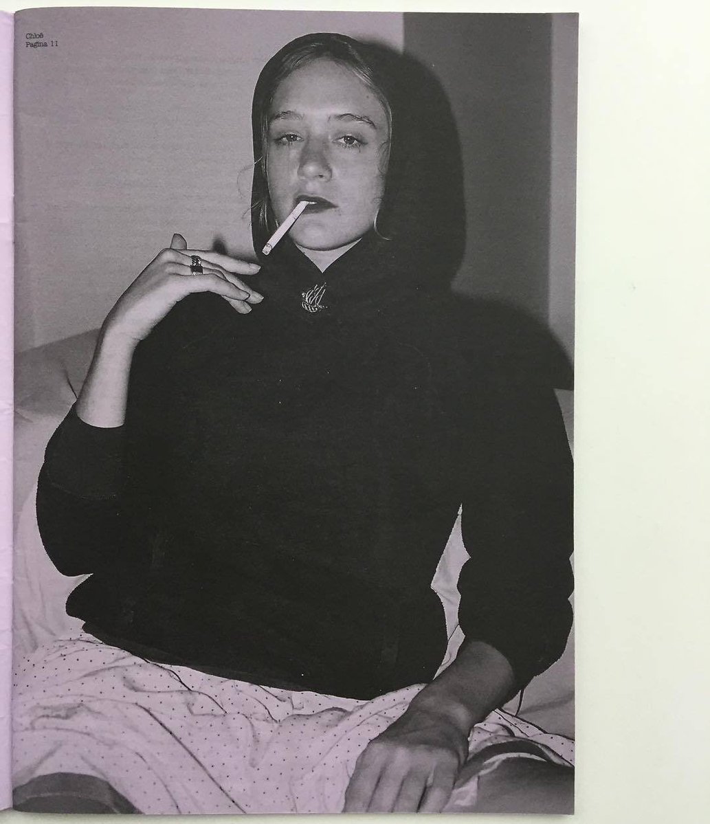 tuesdaywood's tweet photo. chloë sevigny by martien mulder, 2002 https://t.co/LPMm6T38Yw