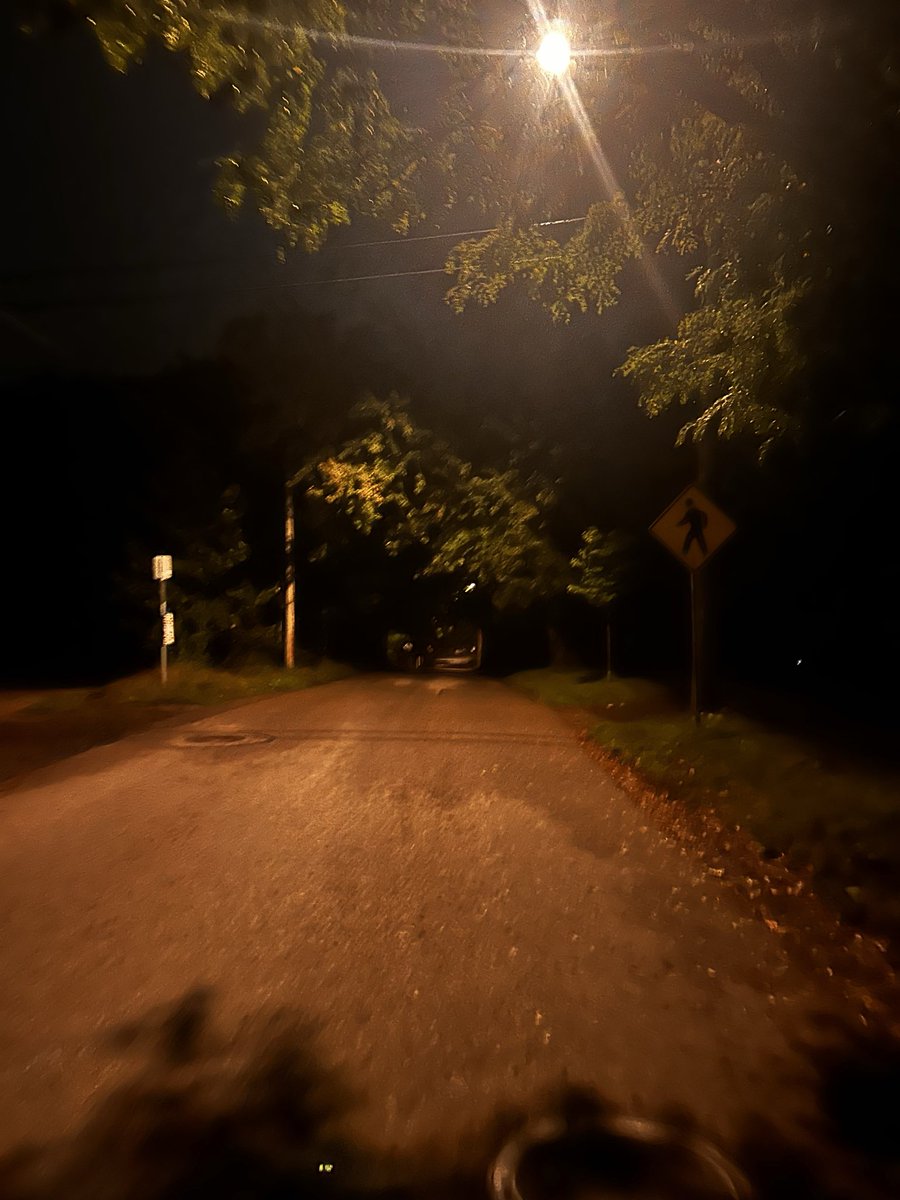 silverringwoe's tweet photo. i’m normal-posting recently so here’s some #aesthetic pics of my weekend that i think are reasonably nondescript so as not to dox myself lmao https://t.co/QSBRJLL6ss