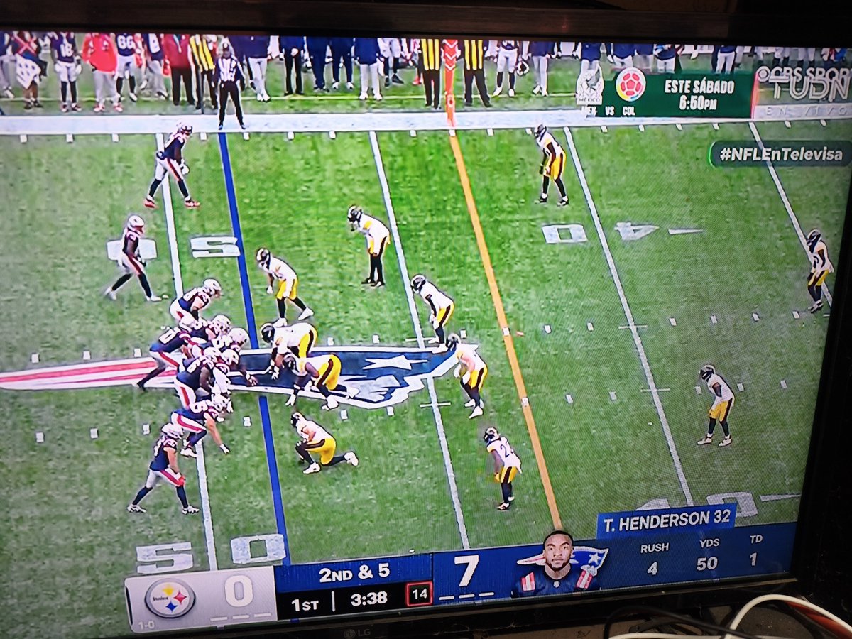 EM_CID's tweet photo. Aquí apoyando como en los últimos 31 años #GoPats @patriotsespanol
#NFLEnTelevisa https://t.co/3m9we9xvhX