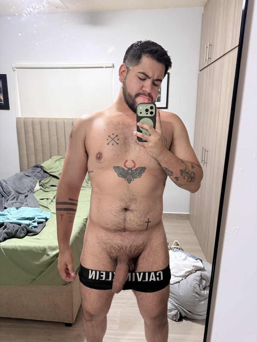 ArmaandoArmando's tweet photo. Amanecí 🔥 y que tiene? Jajajaja 😝 https://t.co/dUdYU9nqOb