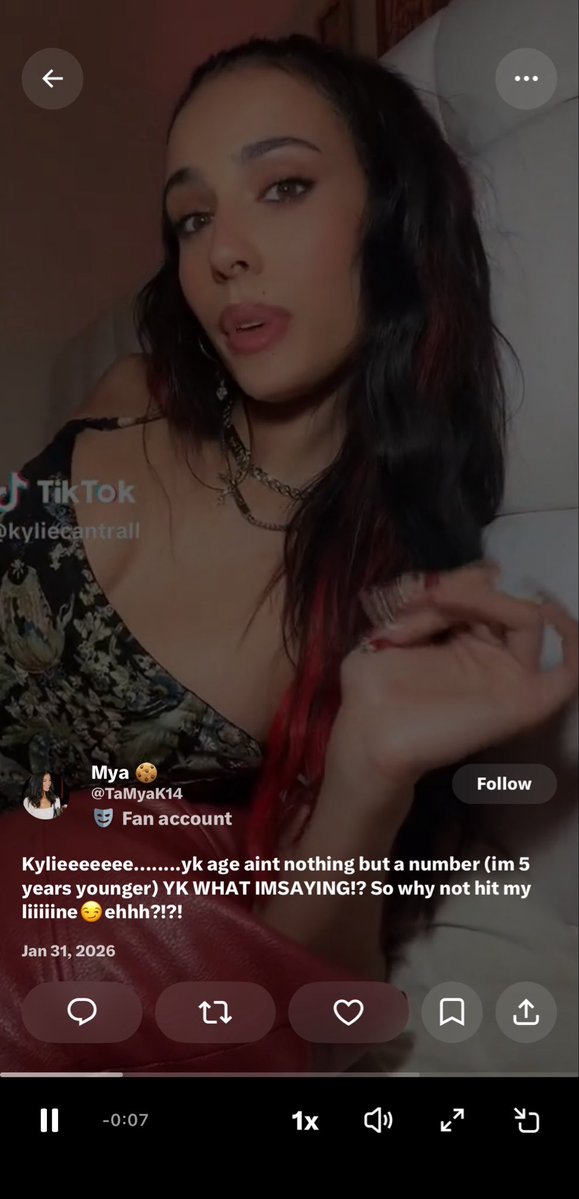 exposingbakery's tweet photo. First post on this app was Dickriding kylie and now you're jumping on the hate train and reposting and saying the same thing that those TikTok accounts are saying, but sure it's not yiu https://t.co/jpH2XLkkvj