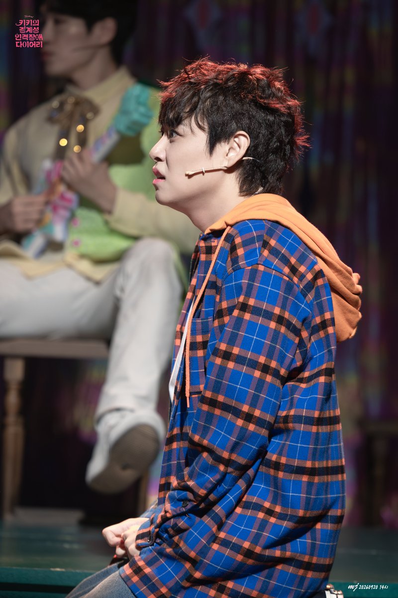 MJ_PlayPic's tweet photo. 키키의 경계성 인격장애 다이어리
20260920 14시 홈커밍데이
스페셜 커튼콜
M8. 너의 셰계로 나를 채우고 싶어

키키 役 이휘종 배우

다들 ㅅㅅ하면서 살지 않나요?
이건 너무 가혹해요! https://t.co/QSukRkviJX