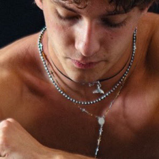 rmdo_s59870's tweet photo. Por favor, pelo amor de Deus, me fode com toda a força que você tem, Kimi. Quero que você enfie esse pau grosso e rosa tão fundo e tão bruto que quebre minha coluna, que estoure meu cu com porra quente até eu gritar e não conseguir mais andar. Me usa como se eu fosse só um buraco https://t.co/uMOusa3Lam