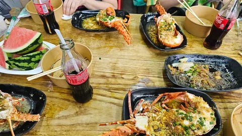 MarkGarciah9's tweet photo. Tự nhủ tích phước mà cứ xuất hiện những thành phần làm mình ngứa mỏì https://t.co/bC417TBJGd