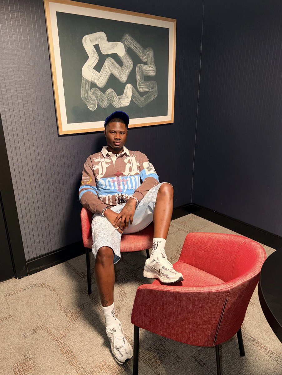DatboiCraziiii's tweet photo. Standards sky high, wardrobe DUMB fly 🌪️💫 #dallas https://t.co/UIT9ykdvhl