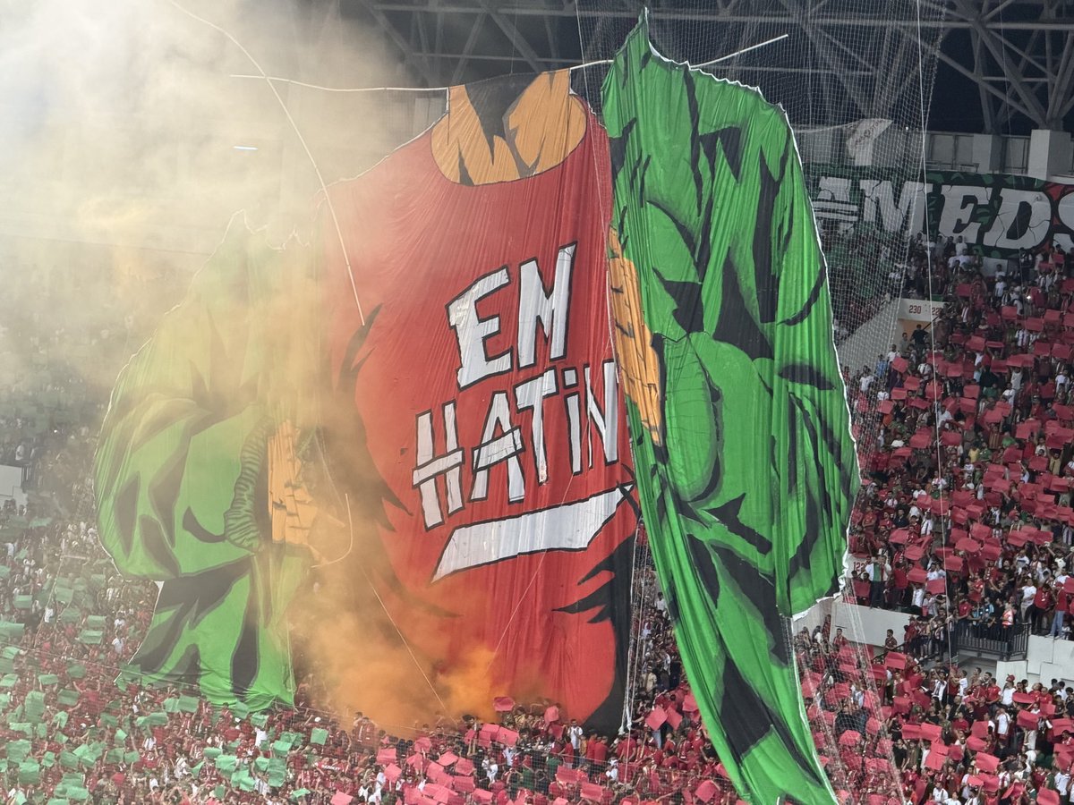 _Fatihakgul's tweet photo. 💚♥️✌️
#AMDvBJK https://t.co/uvLac1NkI0