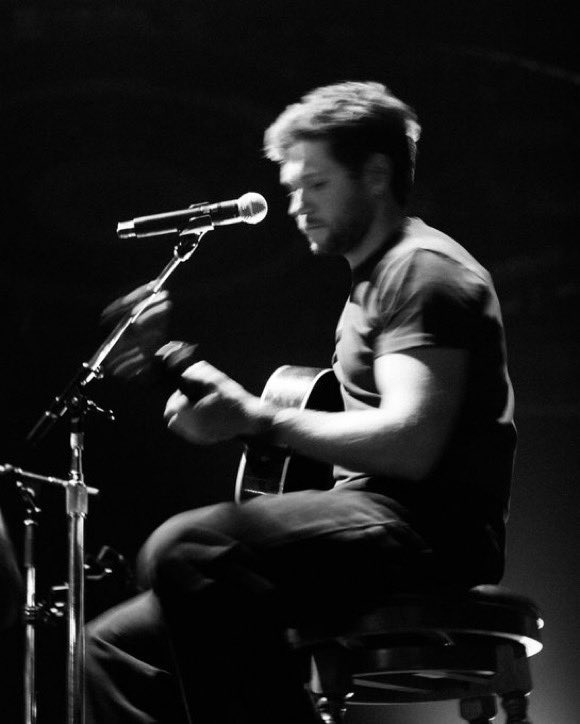 lwtchromatic's tweet photo. I love Niall horan https://t.co/kTE9iHHg3l