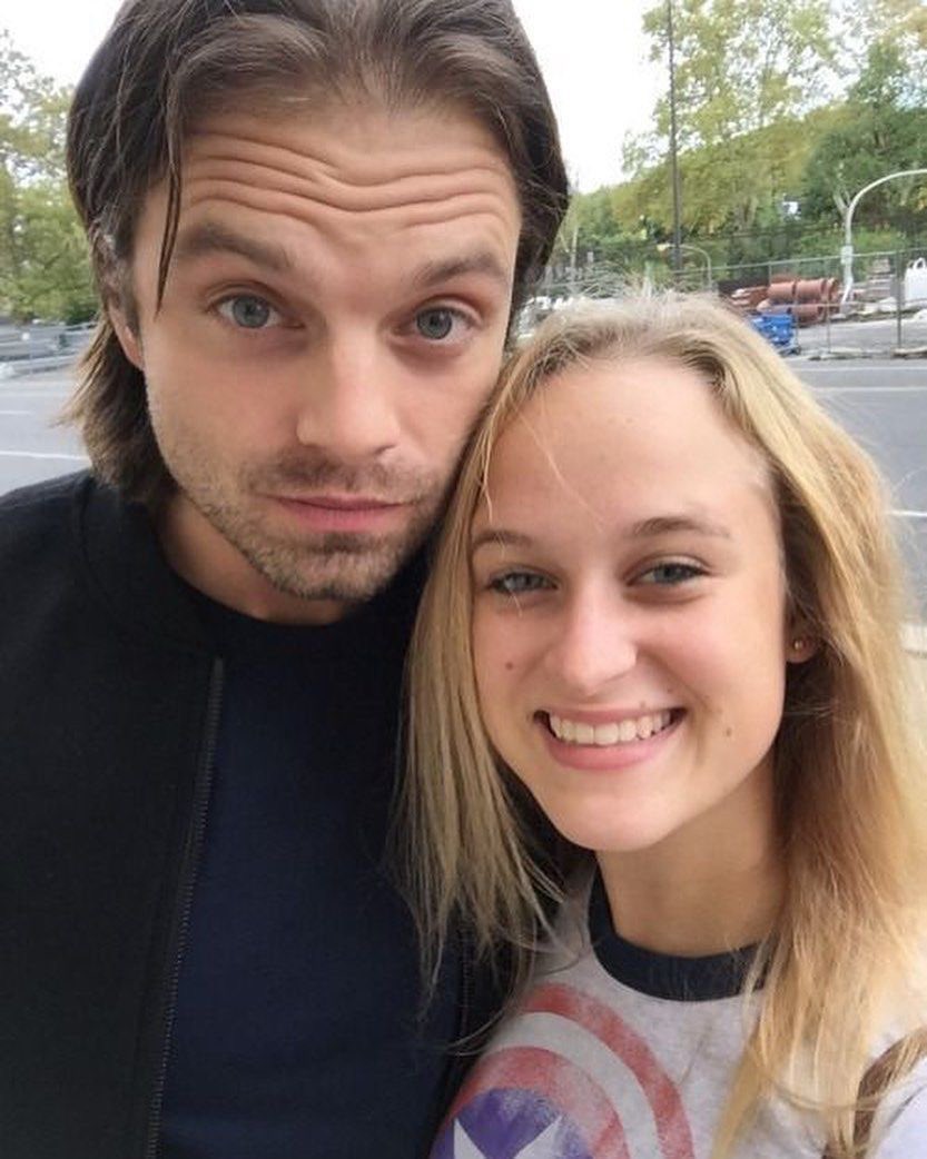 sebastianakgae's tweet photo. Sebastian always has the cutest pics with fans💘 https://t.co/WdkJVY8YiK