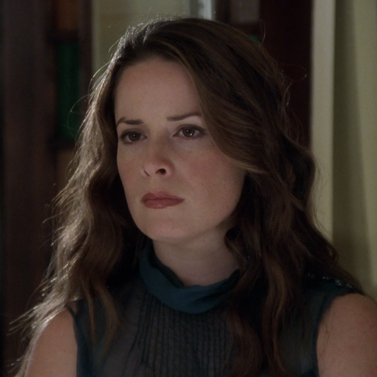 Charmed_Icons's tweet photo. Piper 

Season 8 Episode 9: Hulkus Pocus 

#hollymariecombs #piperhalliwell #charmed https://t.co/W0bHrMQx8o