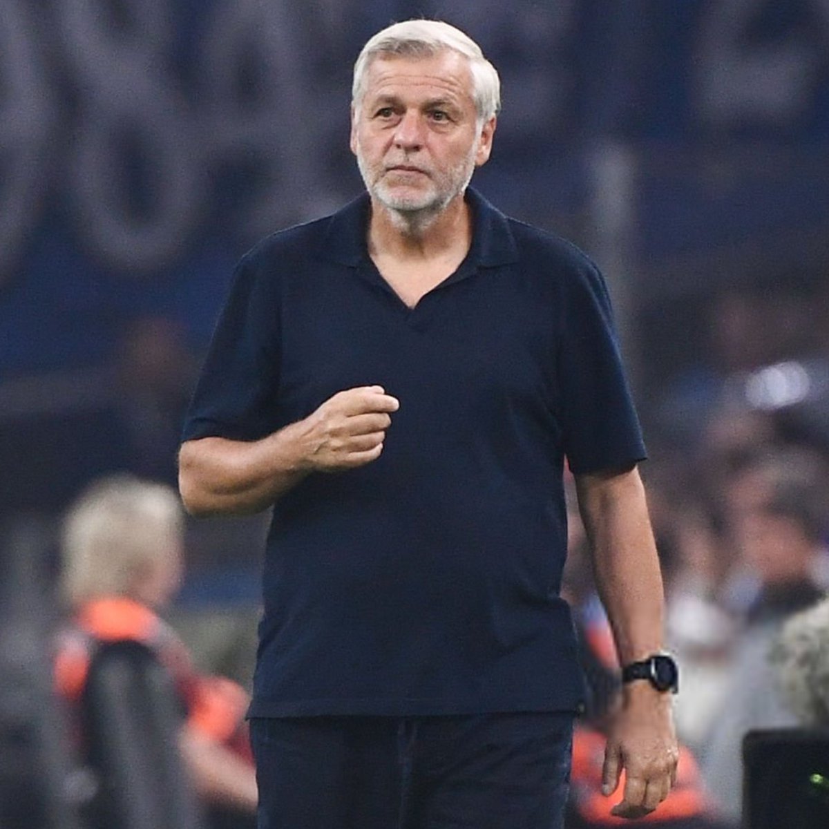 ActuFoot_'s tweet photo. ❌ 5 DÉFAITES 
✅ 1 VICTOIRE

Bruno Genesio 🇫🇷 connaît LES PIRES DÉBUTS COMPTABLES pour un coach de l’OM dans l’Histoire. 😔

Et on est peu fiers de le préciser car ce qu’il arrive à faire avec cet effectif est REMARQUABLE et finira sûrement par payer. 👏 https://t.co/z8rWp2XJnN
