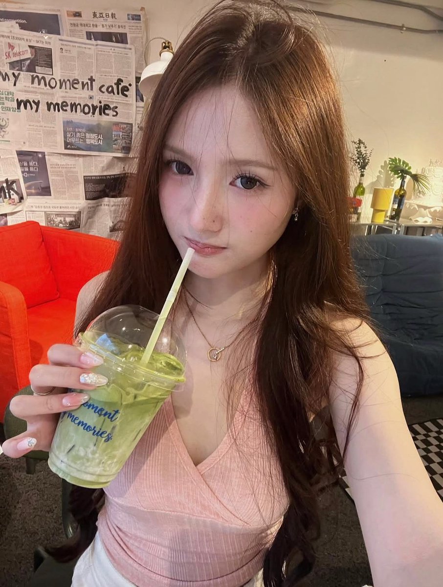 NathanSoulmc's tweet photo. 🌸 Garnier Vitamin C Booster Serum เนื้อบางเบา ใช้ไม่กี่หยดก็ทั่วหน้า ลงก่อนมอยส์เจอไรเซอร์ได้ง่าย ✨
ผิวใสฉ่ำวาว สวยดูเลอค่า 💗

🆔ไลน์:  fall50.

#รับงานขอนแก่น รับงานขอนแก่น https://t.co/QN0z49lL81