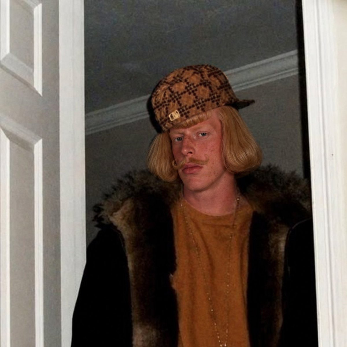 roomtempdev's tweet photo. when the function at 8 but the joust is at 9 https://t.co/nhTOc4PLdU
