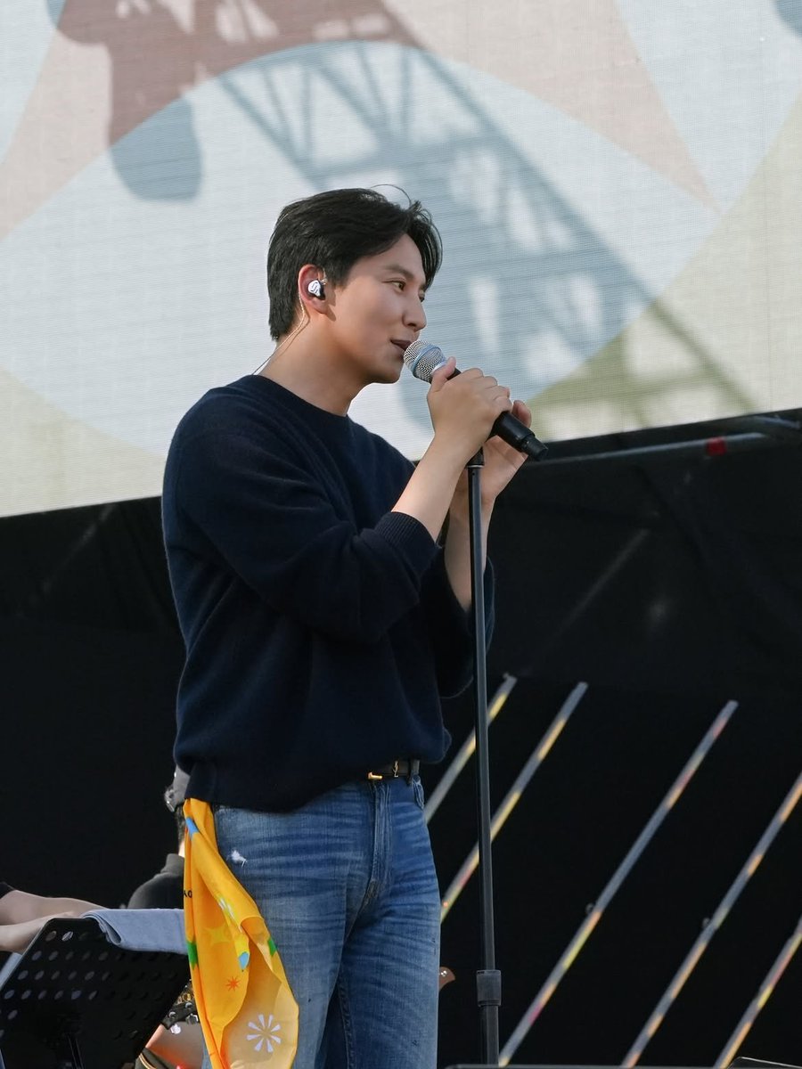 KNG_4ever's tweet photo. [Kim Nam Gil] oppa IG update 💜💛

"2026 KB Joy Olpark Festival"

우리 ���인가수 너무 잘생겼어요 😍😘🫶

🔗https://t.co/j7n3H1mbqw

#KIMNAMGIL
#김남길 
#KBJOF2026 
#KBKookminbank
#GILSTORY https://t.co/EjjRe2X0jX