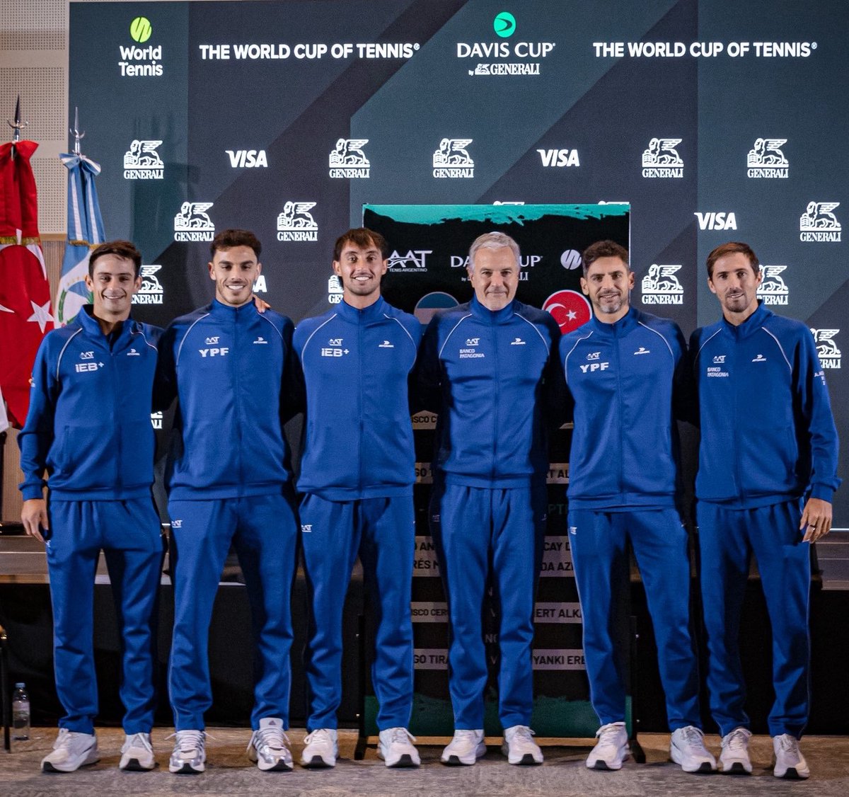 sabatinigabyok's tweet photo. Felicitaciones chicos! 🇦🇷🎾 Gran equipo, vamos Argentina! 🩵🤍🩵 #HermosaSede #RucaChe @FranCerundolo @TiranteThiago @marianonavone1 @guidoandreozzi @andymolto @schwank10 @javifranatenis @AATenis @CopaDavis https://t.co/NmxOhuGKEi