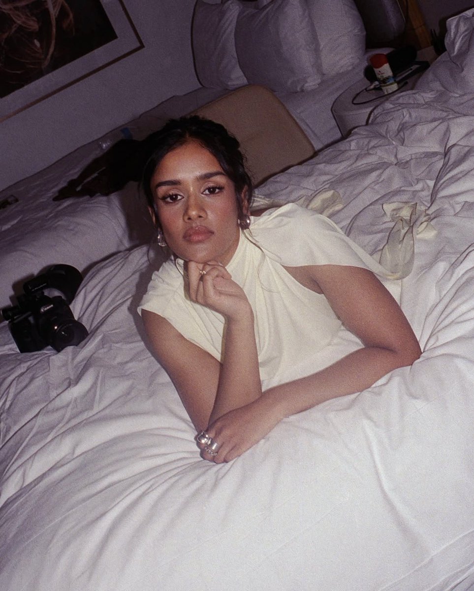 vampvadi's tweet photo. #NEEDTHAT #BRINGMETHERE #INVOLVEME #CRAVEHER #WANTHERSOBAD https://t.co/0YAokSbBfh