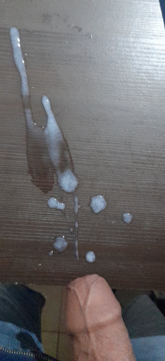 xxxtucuman's tweet photo. Cuando el Chat se puso muy caliente y no dio tiempo a buscar una servilleta. https://t.co/EKIOgsY0uU