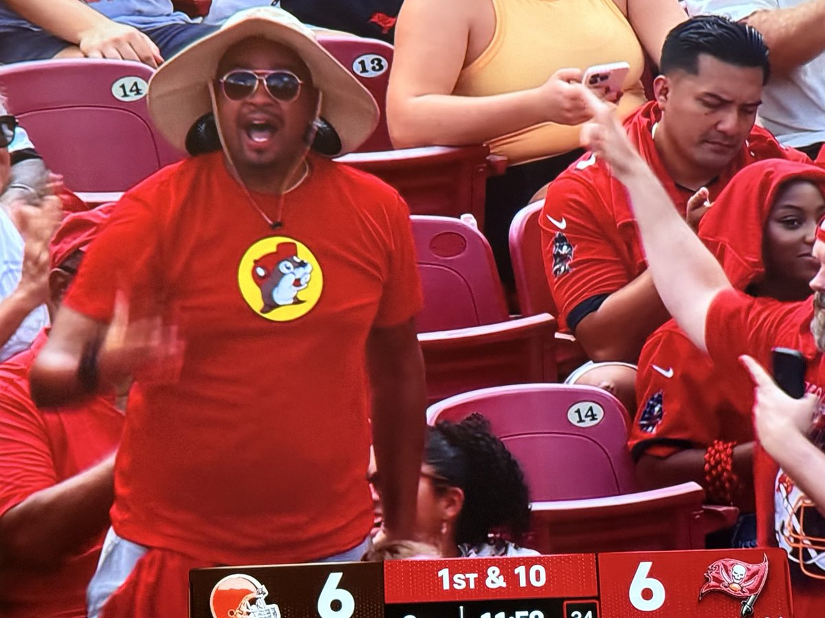 ChadFisher's tweet photo. This dude at the Buccaneers game had a Buc-ee’s shirt and was like, “that’s close enough.“ https://t.co/3EjBfXbFQ7