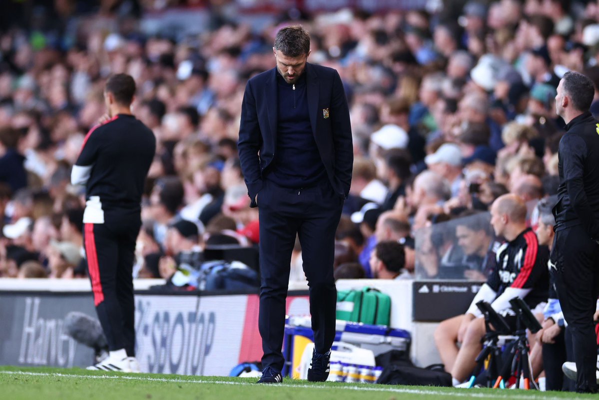 utdreport's tweet photo. Michael Carrick on if #mufc were passive:  "I didn't think we did [look passive]. Did you think we were passive? Football is a difficult game. 

We controlled a lot of the first half and we played a lot of good football today. There is going to be spells when you don't have it go your own way.”