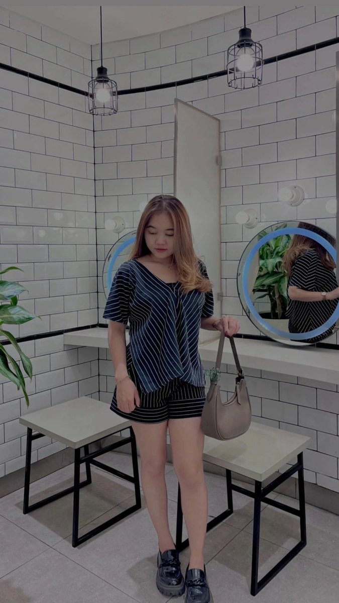 Torro72972969's tweet photo. hi
#bosemarang #availsemarang https://t.co/DuLNr1syH5