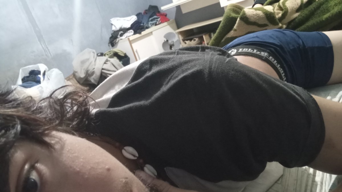 tucaask8's tweet photo. Tô mortinha ressaca infernal https://t.co/gQ4Lg6awYg