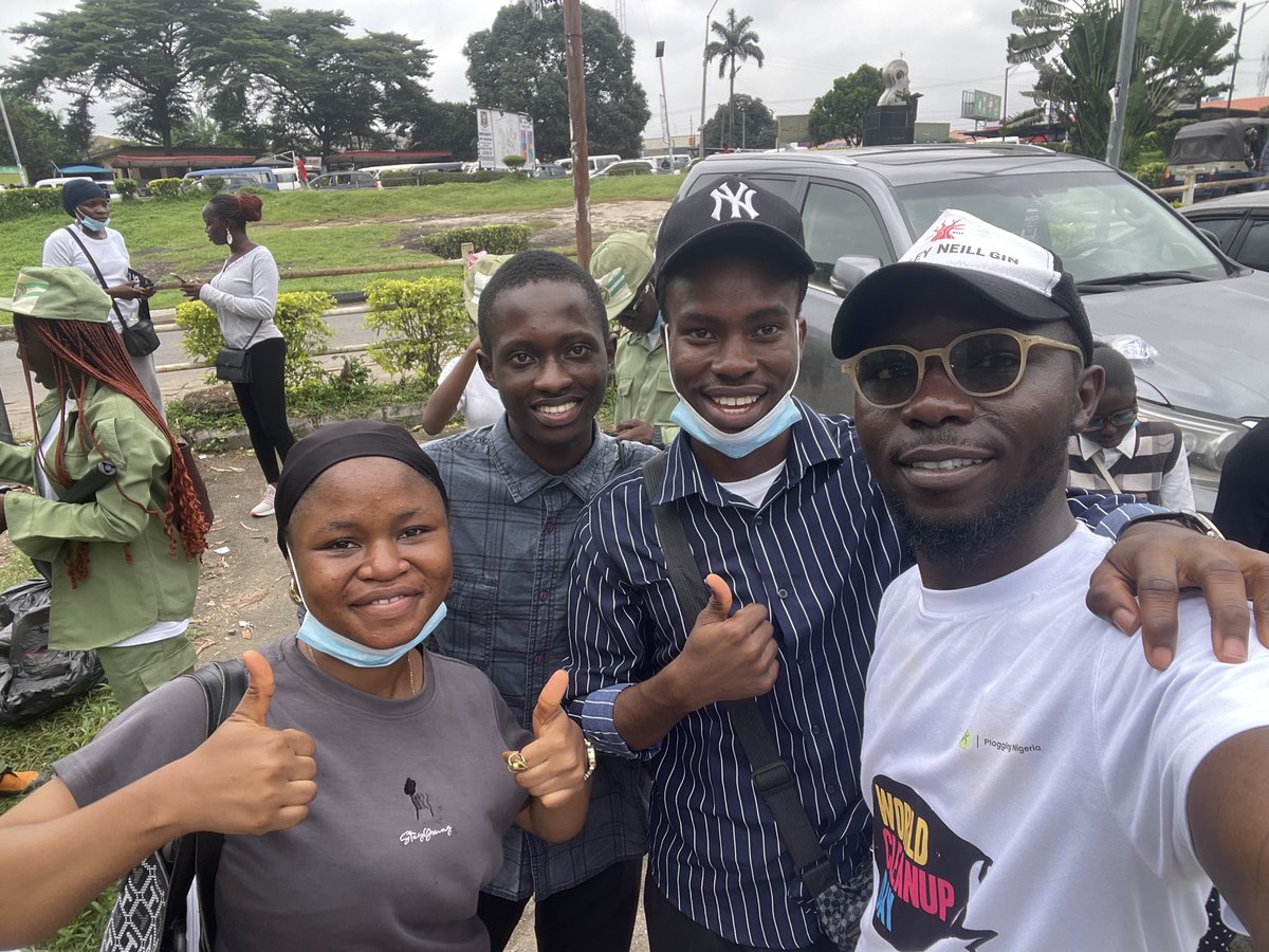 Oluwaseun770's tweet photo. Who are the change makers?

The real change makers are you and I. It is what our world and our environment need to be better places to live in.

With your contribution and mine, we can together solve the environmental problems caused by poor waste disposal that affect our health. https://t.co/xBeWG5u4MS