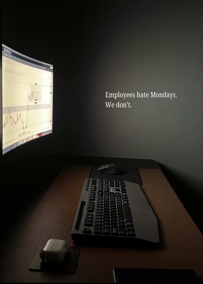 lynk0x's tweet photo. Employees hate Mondays.

We don’t. https://t.co/zfKDNg0iMi