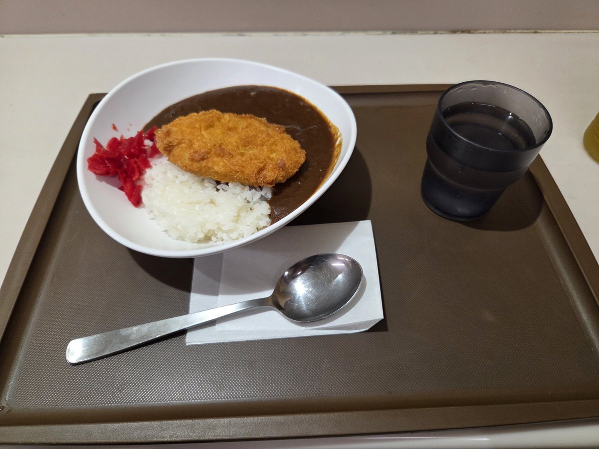 hidezii31's tweet photo. カーシェアで帰省したら、大雨に加え事故渋滞の連続で8時間も掛かってしまった。。静岡は雨上がってるなぁと思ったら、今土砂降りになってきた。。という散々なシルバーウィークとなっております。。 https://t.co/FyDJ701zpC