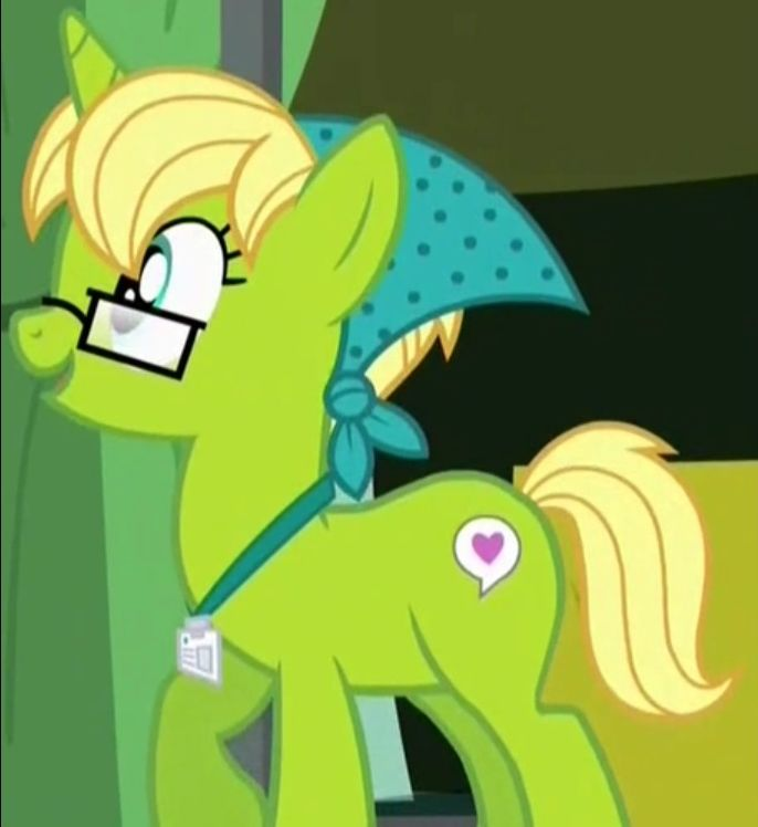 madeofcandyy's tweet photo. we need a MAIN green pony fr green ponies rule and we have only a few of them https://t.co/7YEMkyNwTN
