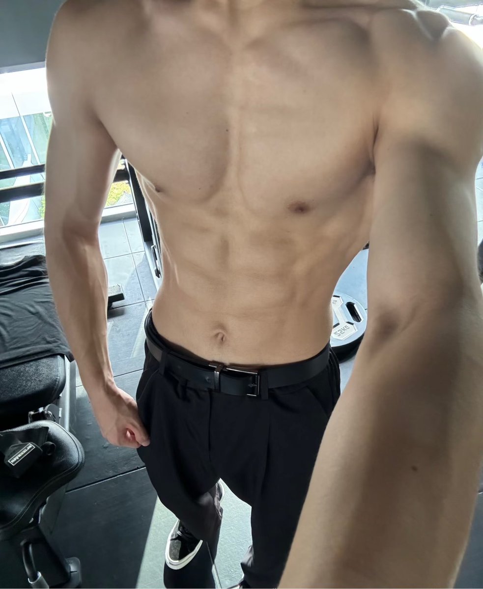 Wa4z0f's tweet photo. 我的母狗到底在哪 https://t.co/YQ3mpqTgWi