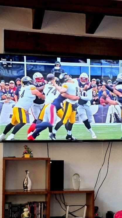 TekneSounds's tweet photo. Ya duerman a Aaron Rodgers por humanidad. https://t.co/h2ugfONHB6