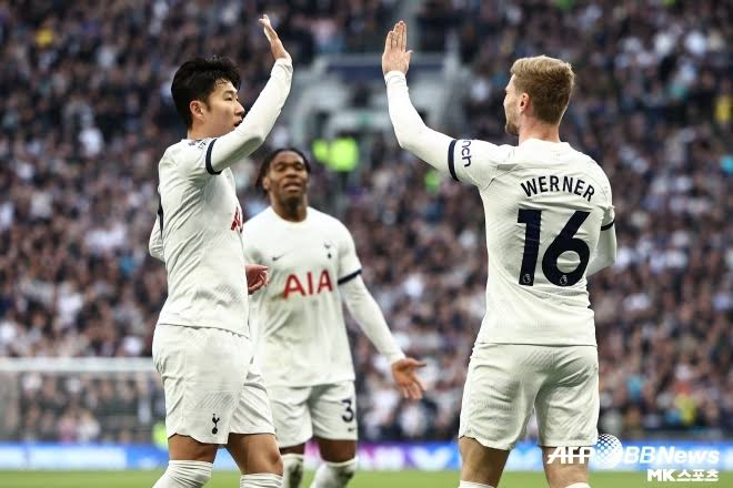 SpursCurrent's tweet photo. @LAFC Bring me back... 🙏😭😭 https://t.co/18nRKG77Nf