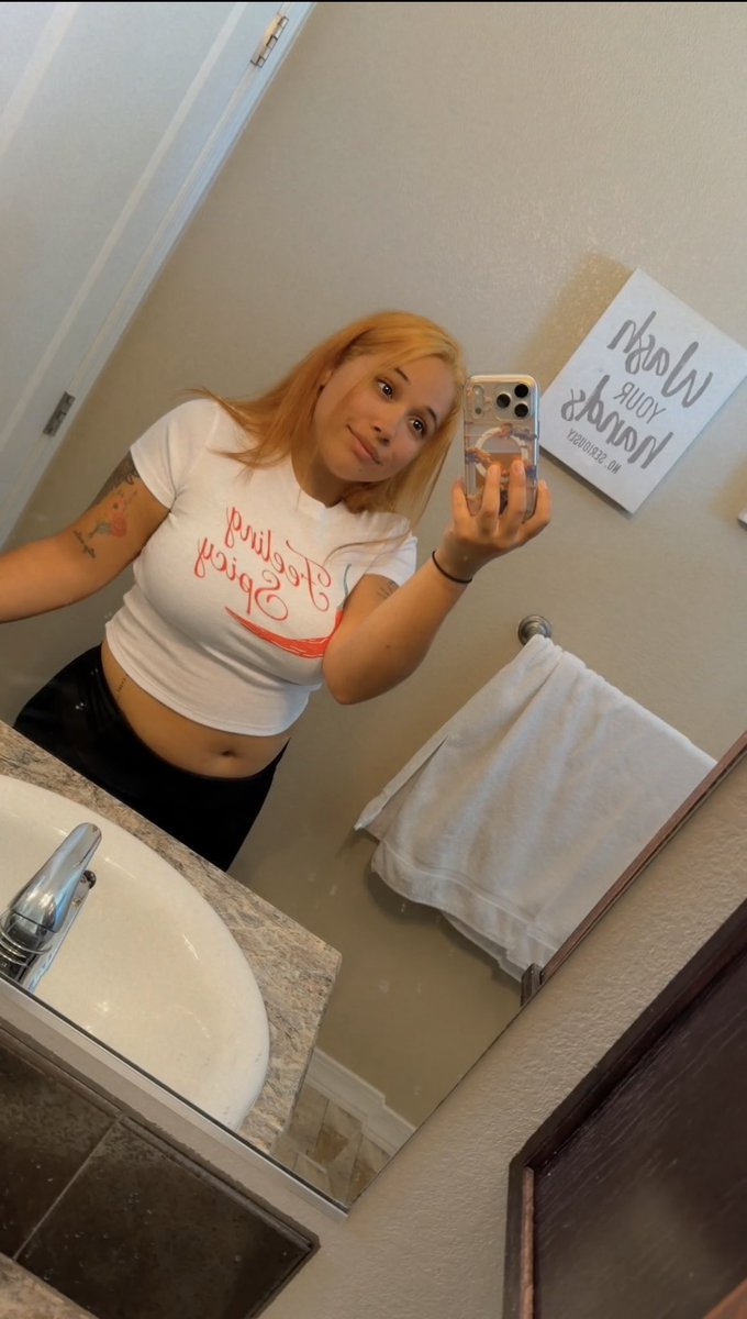 SeptemberAway's tweet photo. I called out of work and dyed my hair instead. Zendaya with Tom Holland ended up stopping by… devastated (shes my birthday twin) but at least i look like a hottie now #winisawin https://t.co/NCcKfny18X