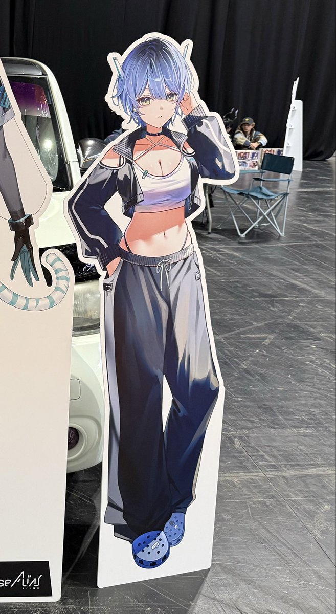 LeeroyLancer's tweet photo. So happy to win Limina’s standee #clipmates https://t.co/nTH0z7IkKT