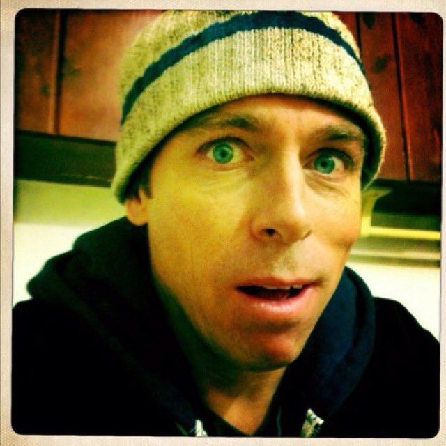tw1glet0's tweet photo. @eriesgotagun y/n's beautiful blue orbs https://t.co/a4fzL7Aqje