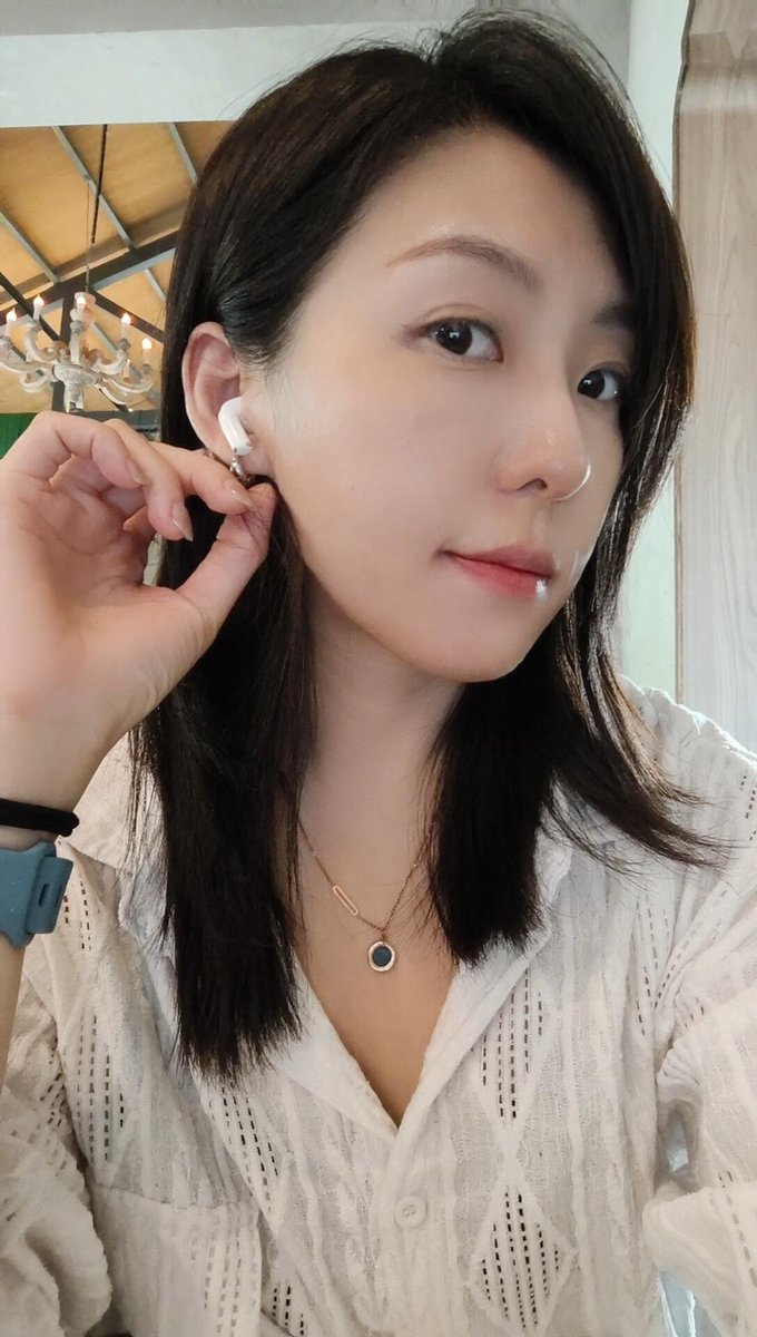 xinyue3522's tweet photo. 自我介绍一下，我在盐城，91年的，希望可以找到同龄人一起交流，交个朋友也行，深入有点故事也可以 #盐城 https://t.co/c38AL7Qmmm
