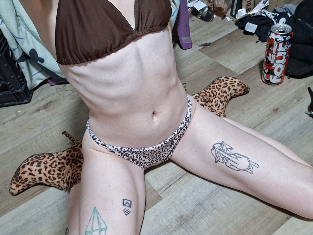 ScarlilyVenmo's tweet photo. Any buyers active hmu 
#buyingcontent #petitewhitegirl #real #legit #buyers #secretseller #sellingcontent #slut #bop #horny #nsfw #nsfwtwt #nsfwacc #buyers #ass #tits #pussy #bikini #teasing milf young pyt heartass https://t.co/LJRm2J6gej