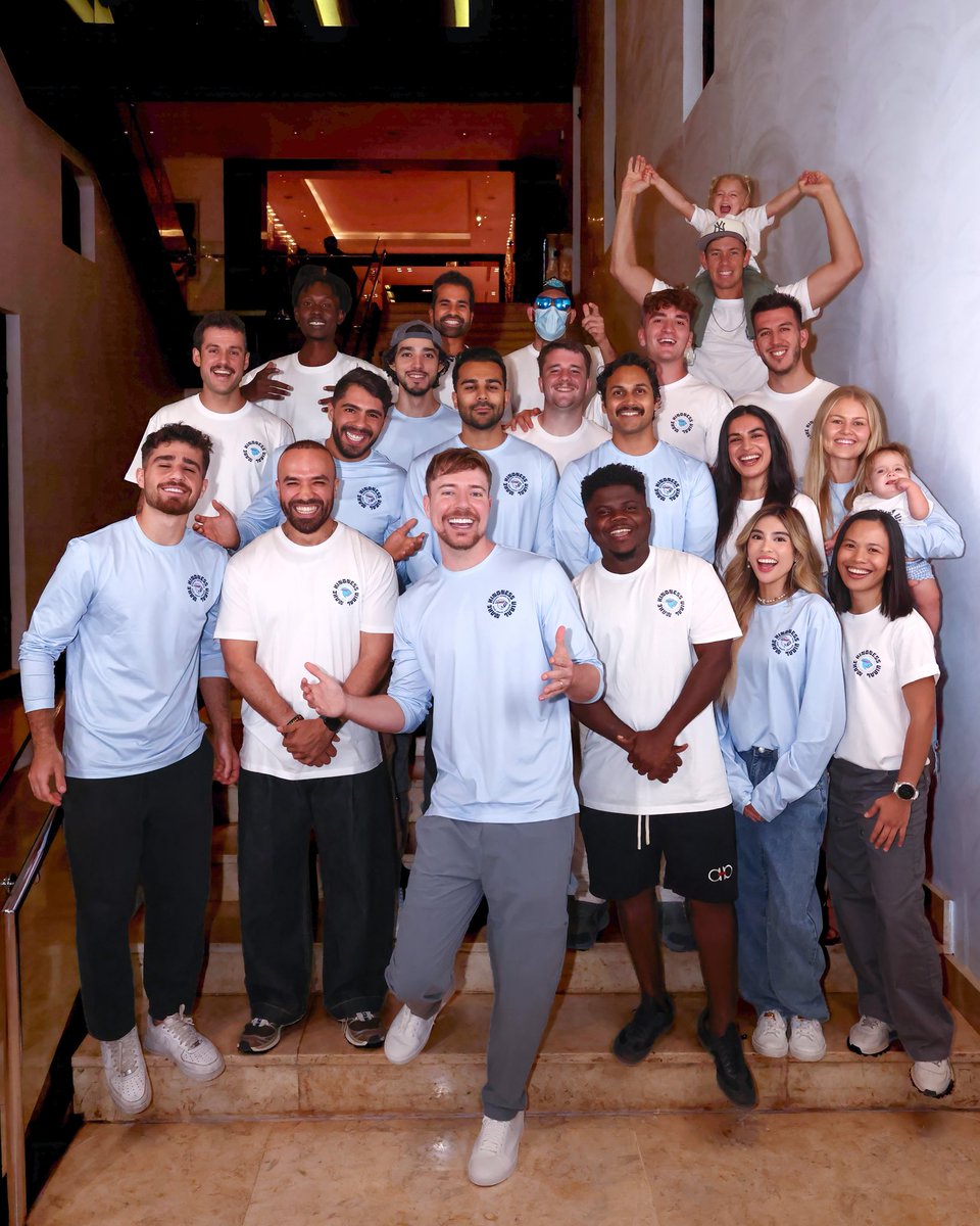 wode_maya's tweet photo. It was an absolute honor to host MrBeast and 20 other amazing creators in Ghana 🇬🇭. What an incredible experience! 🙏🏾 https://t.co/3gdbhDmjkr