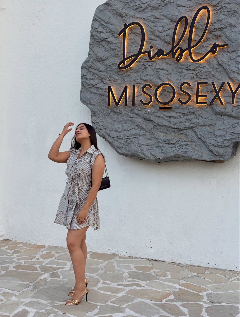 flavio_9176's tweet photo. Sometimes all you need is the right dress, a timeless bag, and the confidence to speak before you do. Dress: @zara
Bag: @karllagerfeld
Location: @diablo. chandigarh https://t.co/VdO2pU87gM