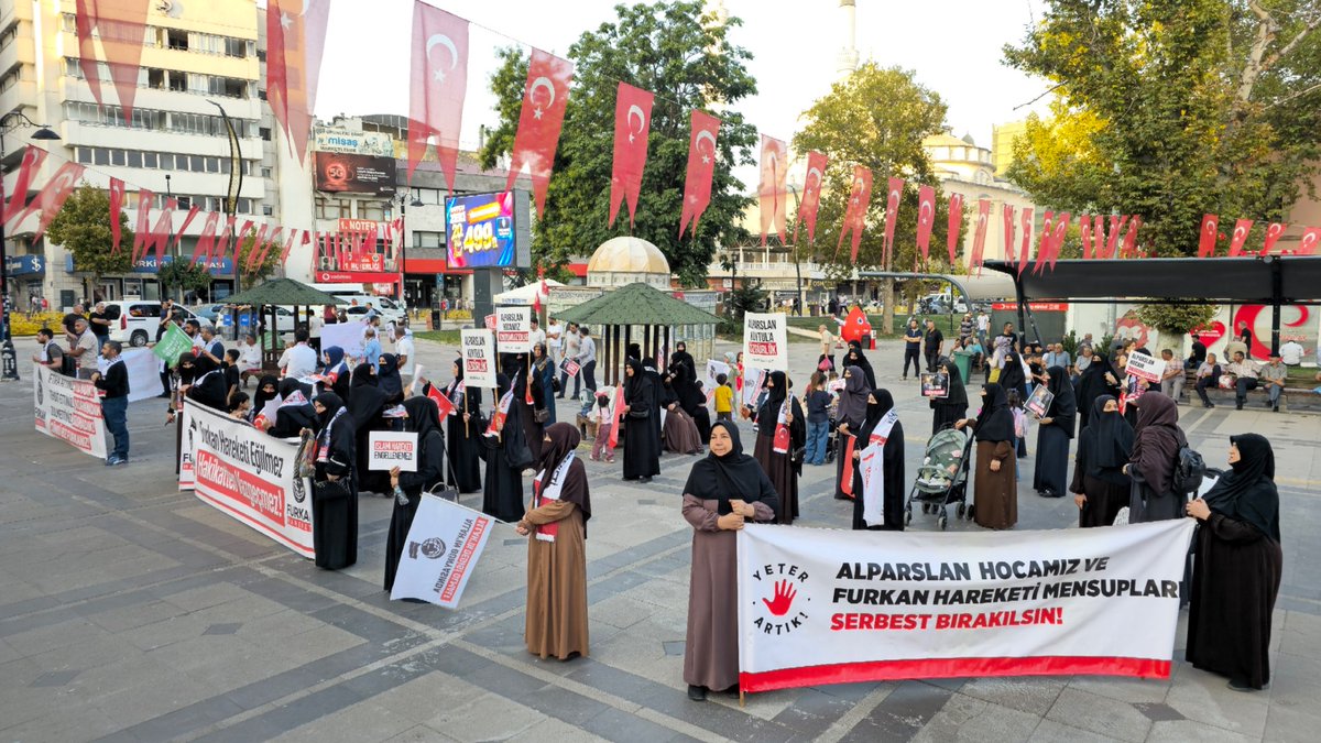 fhengellenemezz's tweet photo. Alparslan Hoca Tutukludur, Hükümlü Değil! 

İşkenceyi Durdurun! 

📍Elazığ 

AlparslanHocaya Ozgürlük
SemraHocaya Ozgürlük 
FurkanGönüllülerine Ozgürlük 
Ozgürlükiçin Meydandayız https://t.co/0bVhUuaZT6