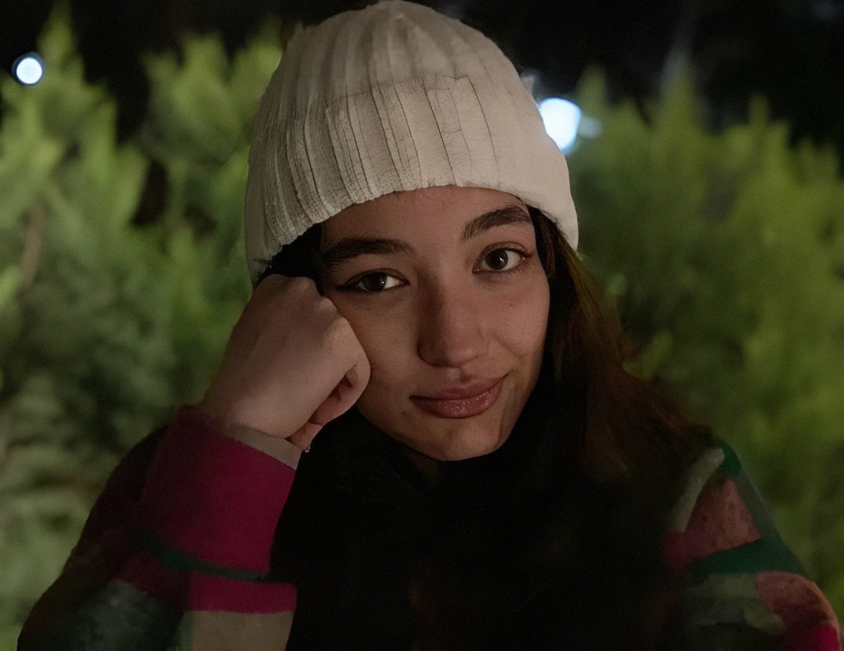 yoohana2025's tweet photo. قسم به خون یاران 
ایستاده ایم تا پایان 💔🥀
#سارینا_اسماعیل‌زاده https://t.co/pV7T5d38pR