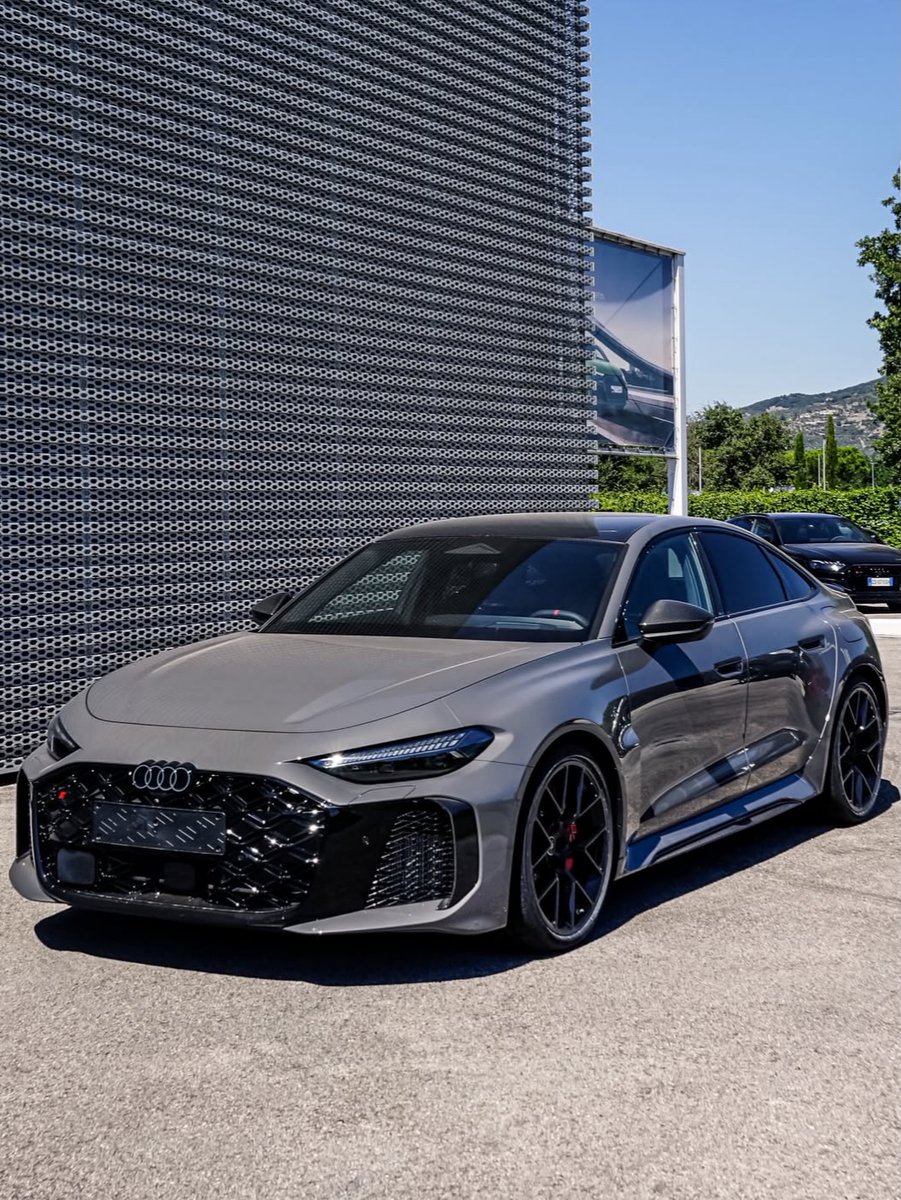 nocarcontext's tweet photo. 2027 Audi RS5 🩶🩶 https://t.co/6q0tCZN8Td