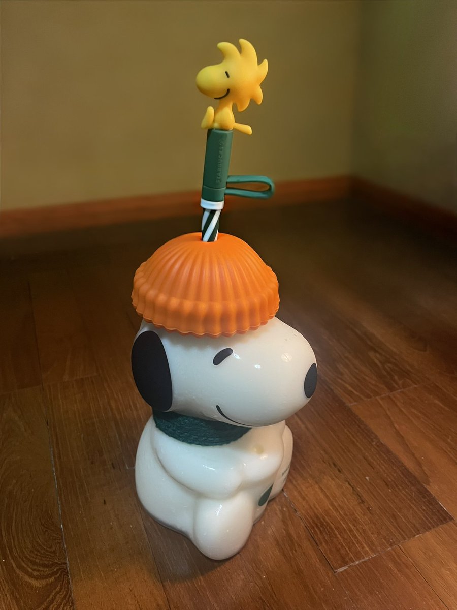 danieldamango's tweet photo. ZOOMIES…he finally stood still for the picture https://t.co/omJU0eDh22
