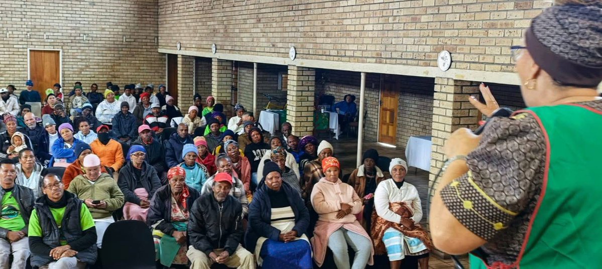 OnsBaizaNie's tweet photo. π’ Mantsopa Ward 1 is ready! π
Yesterday, Mangaung Mayoral Candidate Sophia Swartz addressed members and shared the vision for the road ahead.
Every community. Every city. Ons Baiza Nie! πΏπ¦
#OnsBaizaNie #MaakToe #Vision2026 https://t.co/tGFCEJacDp