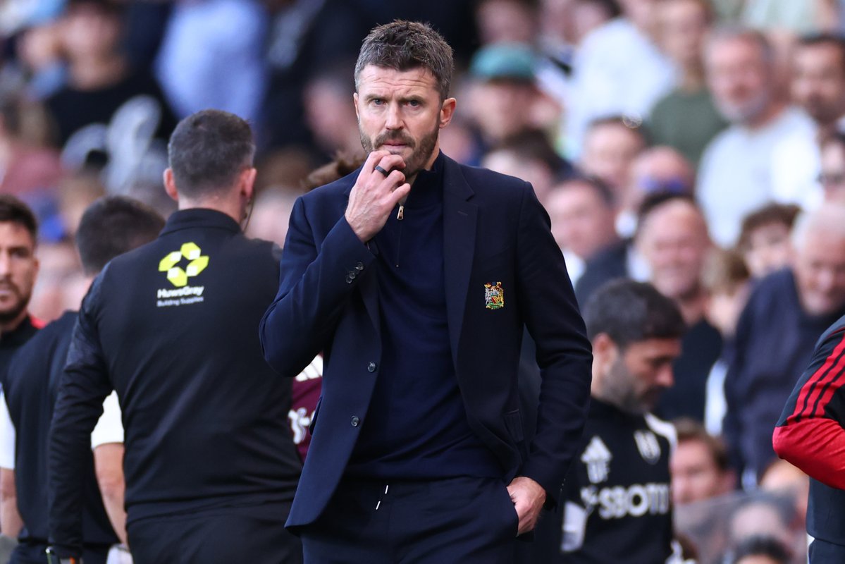 UnitedStandMUFC's tweet photo. Carrick on why United didn't get the win: "I think probably their goalkeeper really. The saves that he made today, he has probably made three top saves.

"We have hit the post twice and had a load of opportunities.

"Of course we are not happy about not winning the game, but there are things to take from it for sure." #mufc
