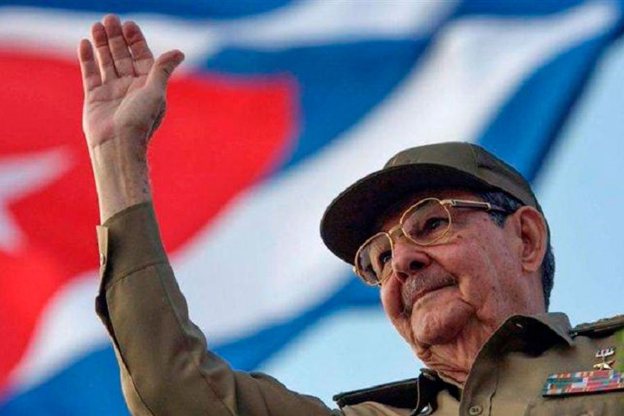 Ci82249Circulo's tweet photo. "El pueblo heroico de ayer y de hoy, orgulloso de su historia y cultura nacionales, comprometido con los ideales y la obra de la Revolución, que suma ya cuatro generaciones de cubanos, ha sabido resistir y vencer en las seis décadas.

#CubaEstáFirme https://t.co/pUPdiVtMir