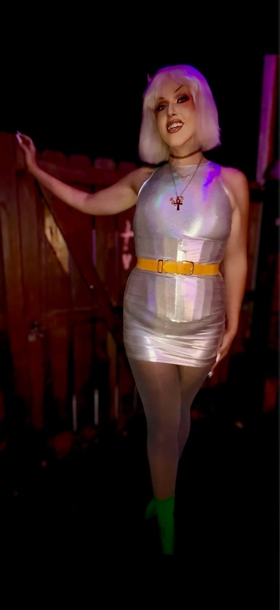 corabellebj's tweet photo. The Fifth Element 🛸 Get into it 👽
#fifthelement #alien #outofthisworld #interzone #kentucky https://t.co/tjzinz5tTl