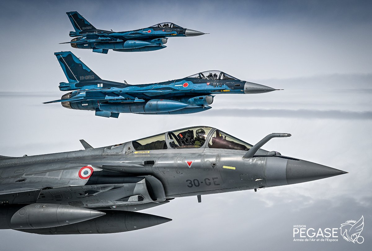 EscadronsChasse's tweet photo. #PEGASE26
En attendant les premières photos de l'étape indonésienne, on vous livre quelques photos des arrêts précédents.
Commençons par les F-2 et leur livrée magnifique. https://t.co/gsqrPvIJIK