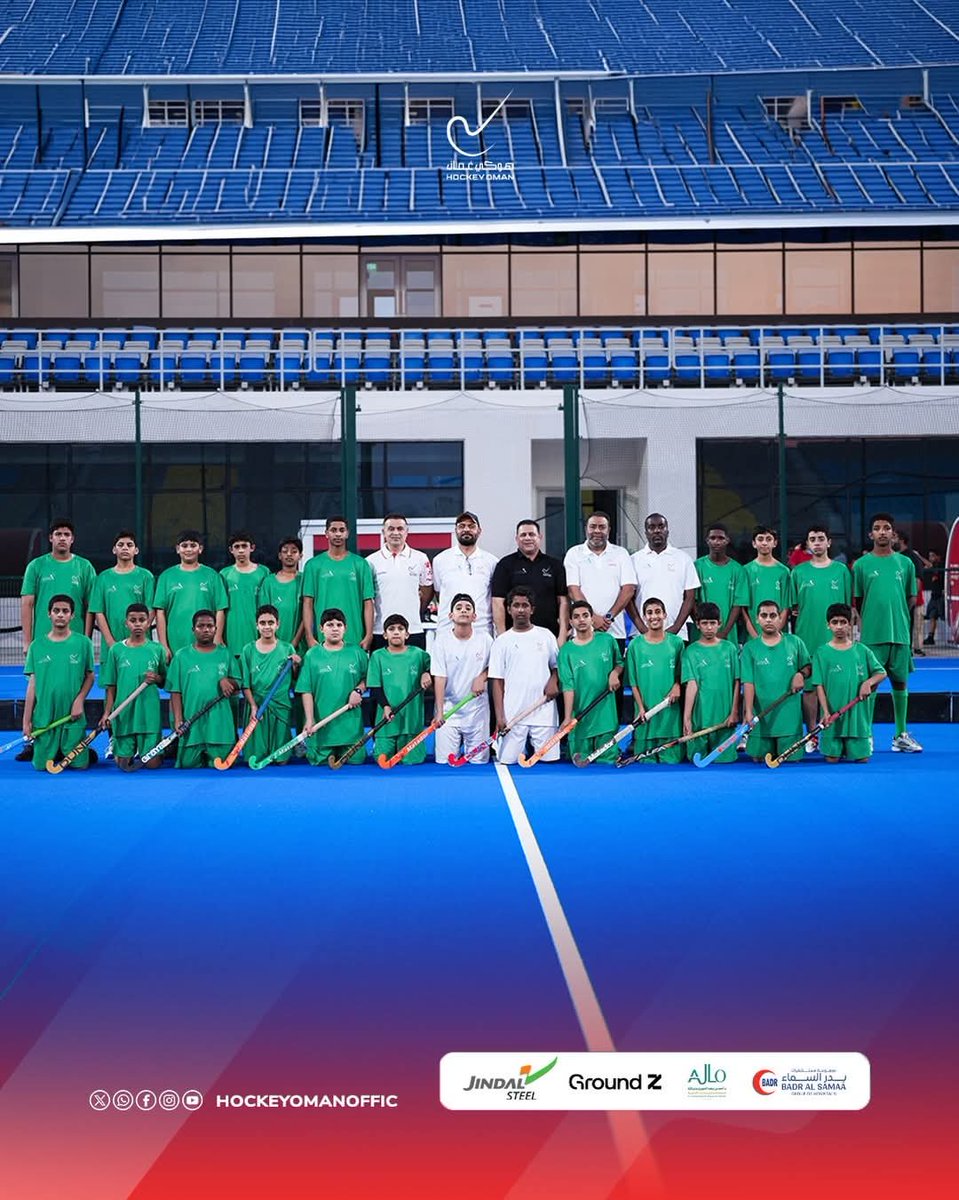 abdulhbin_amro's tweet photo. نبارك لأبن المدرسة الطالب/ عبدالملك محمد عمر شؤون الحامدي تكريمه من الاتحاد العُماني للهوكي، تقديرًا لمشاركته في مشروع تطوير منظومة إعداد الرياضيين للموسم الرياضي 2025/2026. https://t.co/zwJIgfDrJU