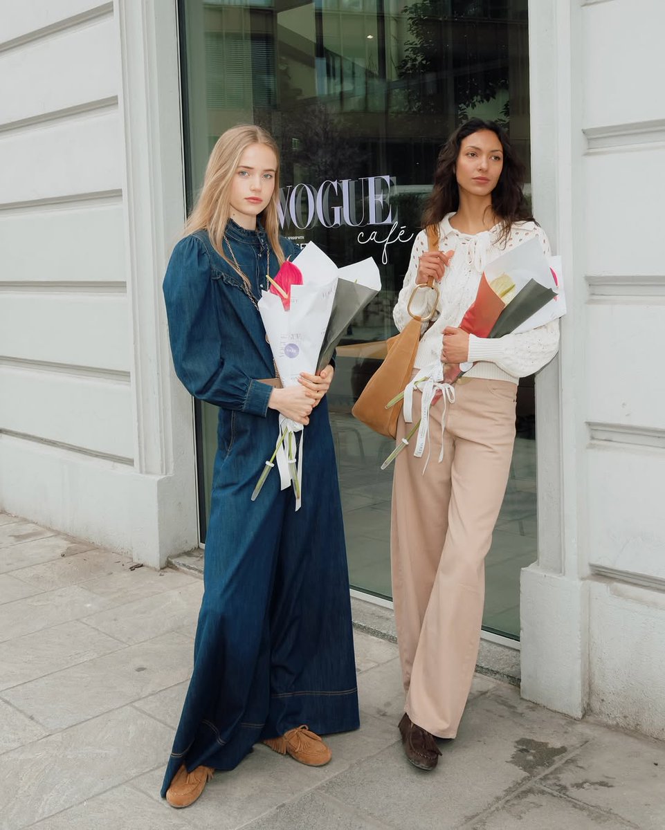 josefreire6's tweet photo. At  Milano, a  initiative powered by Twinset, we came together during .

This space was intended for moments of respite between presentations and for fostering reconnection, bringing together creativity and community via workshops, flower arrangement... https://t.co/yd0bbUojgN