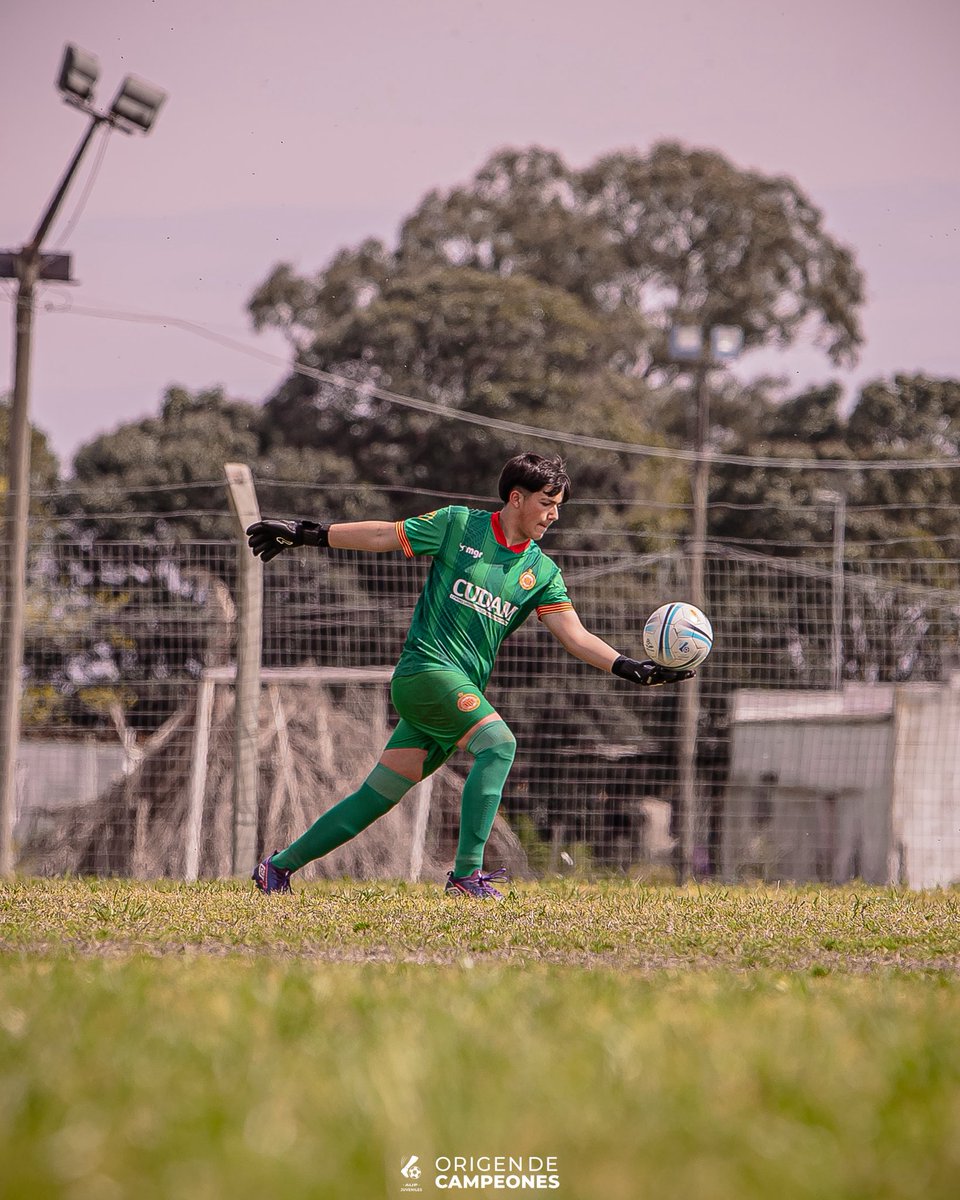 JuvenilesAUF's tweet photo. Caluroso domingo de 𝘀𝘂𝗯-𝟭𝟱 🔥 https://t.co/zTii8FTu1N
